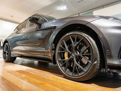 صورة 8 لـ 2025 Aston Martin DBX