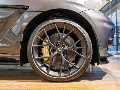 صورة 9 لـ 2025 Aston Martin DBX