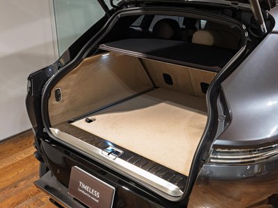 2025 Aston Martin DBX 缩略图 29