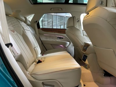 2025 Bentley BENTAYGA 缩略图 14