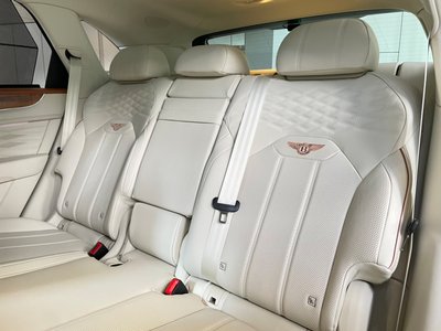 2025 Bentley BENTAYGA 缩略图 18