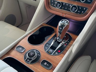 2025 Bentley BENTAYGA 缩略图 25