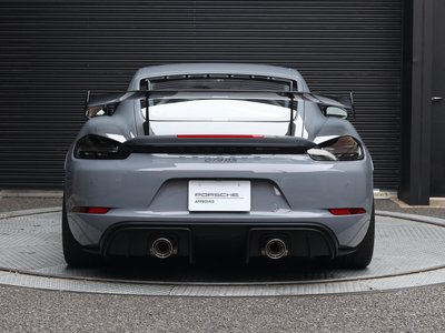 2025 Porsche 718 photo 9