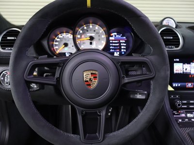 صورة مصغرة 16 لـ 2025 Porsche 718