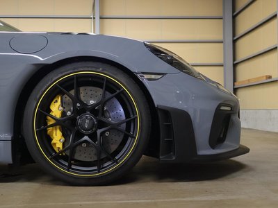 2025 Porsche 718 photo 4