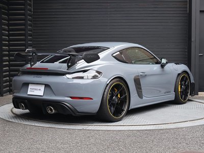 2025 Porsche 718 photo 2