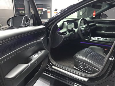 صورة 10 لـ 2023 Genesis G90 (RS4)