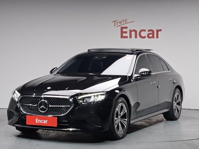 MERCEDES-BENZ E-CLASS - 1