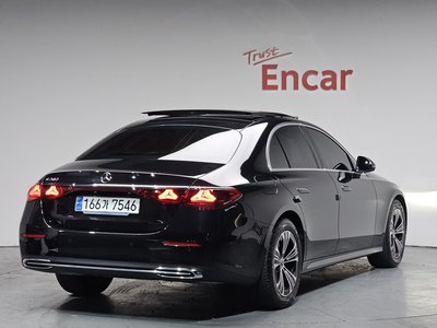 MERCEDES-BENZ E-CLASS - 4