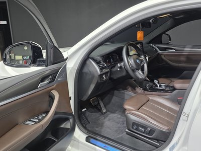 صورة 10 لـ 2024 BMW X4