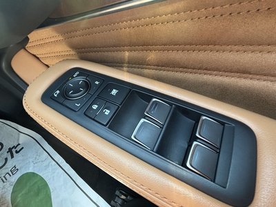 صورة مصغرة 22 لـ 2020 Lexus LS