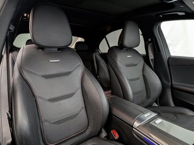 صورة 13 لـ 2024 Mercedes-BENZ C-CLASS AMG