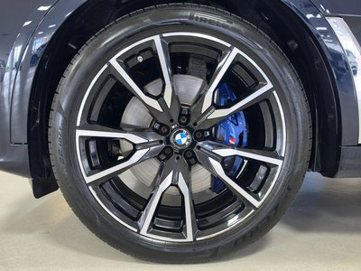 2021 BMW X7 photo 6