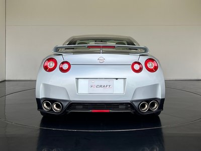 NISSAN GT-R - 4