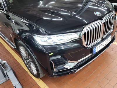 BMW X7 - 1
