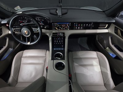 PORSCHE TAYCAN - 5