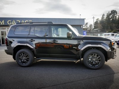 TOYOTA LAND CRUISER 250 - 7