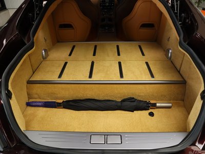 ASTON MARTIN RAPIDE - 8