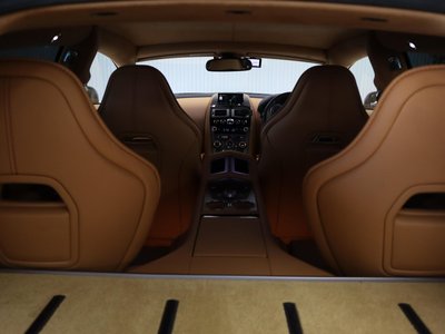 ASTON MARTIN RAPIDE - 9