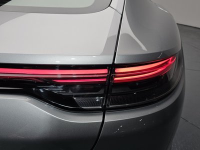 PORSCHE PANAMERA - 10