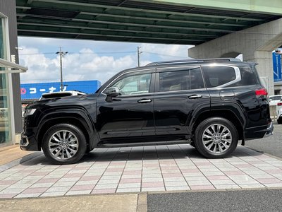صورة مصغرة 32 لـ 2025 Toyota LAND CRUISER 300