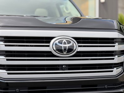 صورة مصغرة 15 لـ 2025 Toyota LAND CRUISER 300