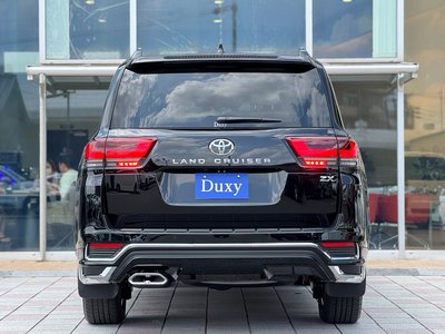 صورة مصغرة 33 لـ 2025 Toyota LAND CRUISER 300