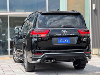 صورة 8 لـ 2025 Toyota LAND CRUISER 300