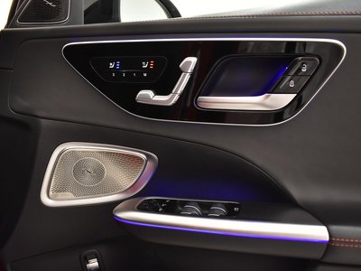 2023 Mercedes-BENZ C-CLASS AMG thumbnail 16