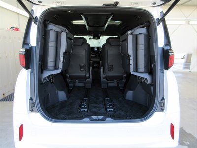 صورة مصغرة 20 لـ 2023 Toyota ALPHARD