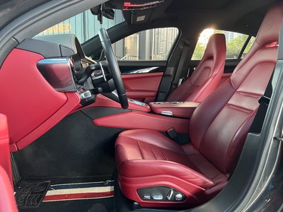 صورة 10 لـ 2021 Porsche PANAMERA