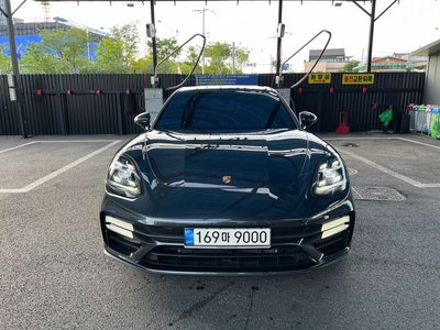 صورة 2 لـ 2021 Porsche PANAMERA