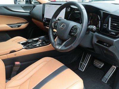 صورة مصغرة 16 لـ 2025 Lexus NX
