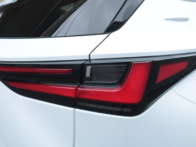 صورة مصغرة 29 لـ 2025 Lexus NX