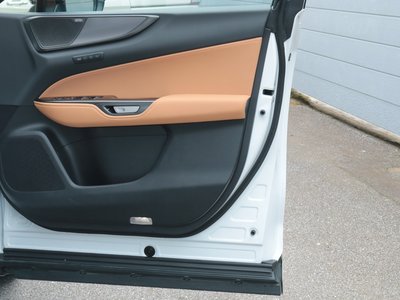 صورة مصغرة 30 لـ 2025 Lexus NX