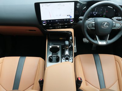 صورة مصغرة 48 لـ 2025 Lexus NX