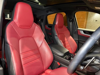 2024 Porsche CAYENNE 照片 2