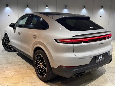 2024 Porsche CAYENNE — миниатюра 18