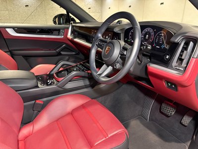 2024 Porsche CAYENNE — миниатюра 20