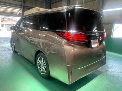 TOYOTA ALPHARD - 8