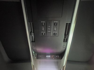 2025 Toyota ALPHARD 缩略图 22