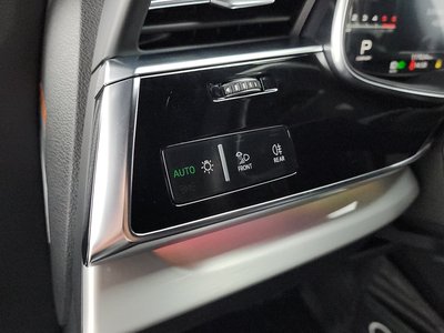 2021 AUDI Q8 thumbnail 30