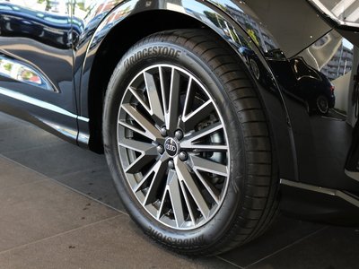 2025 AUDI Q3 photo 6