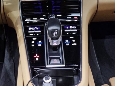 PORSCHE PANAMERA - 9