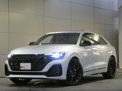 AUDI Q8 - 2