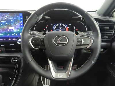 2023 Lexus NX — миниатюра 10