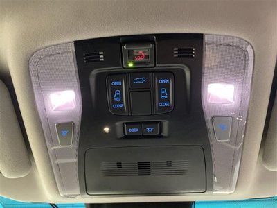 2023 TOYOTA ALPHARD photo 10