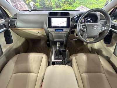 TOYOTA LAND CRUISER PRADO - 2