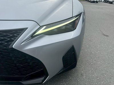 LEXUS IS - 8