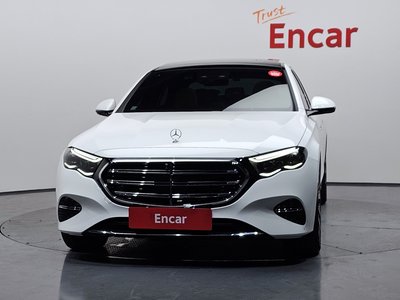 MERCEDES-BENZ E-CLASS - 2